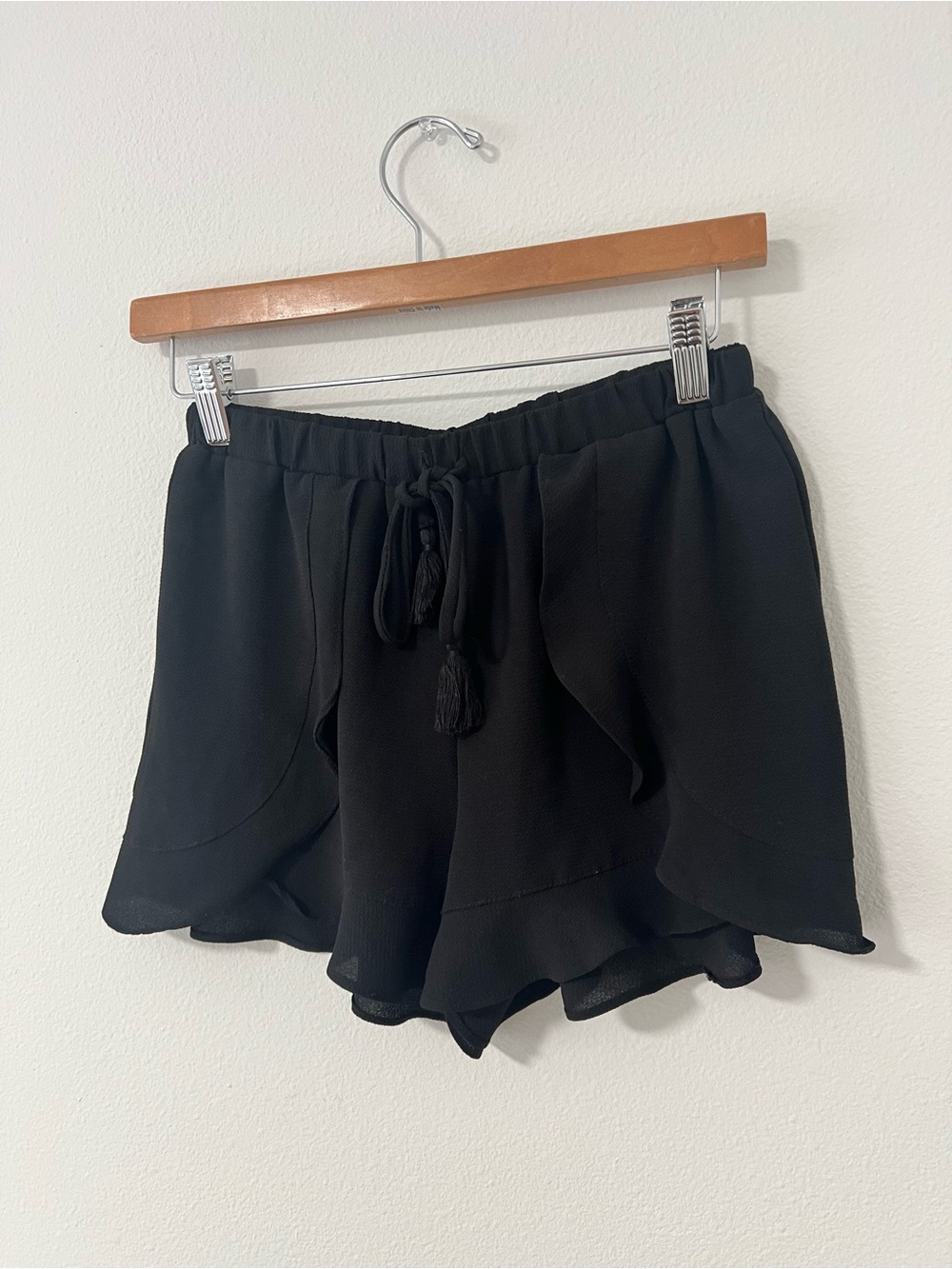 Joe B Black Ruffle Drawstring Shorts - Picture 2 of 7